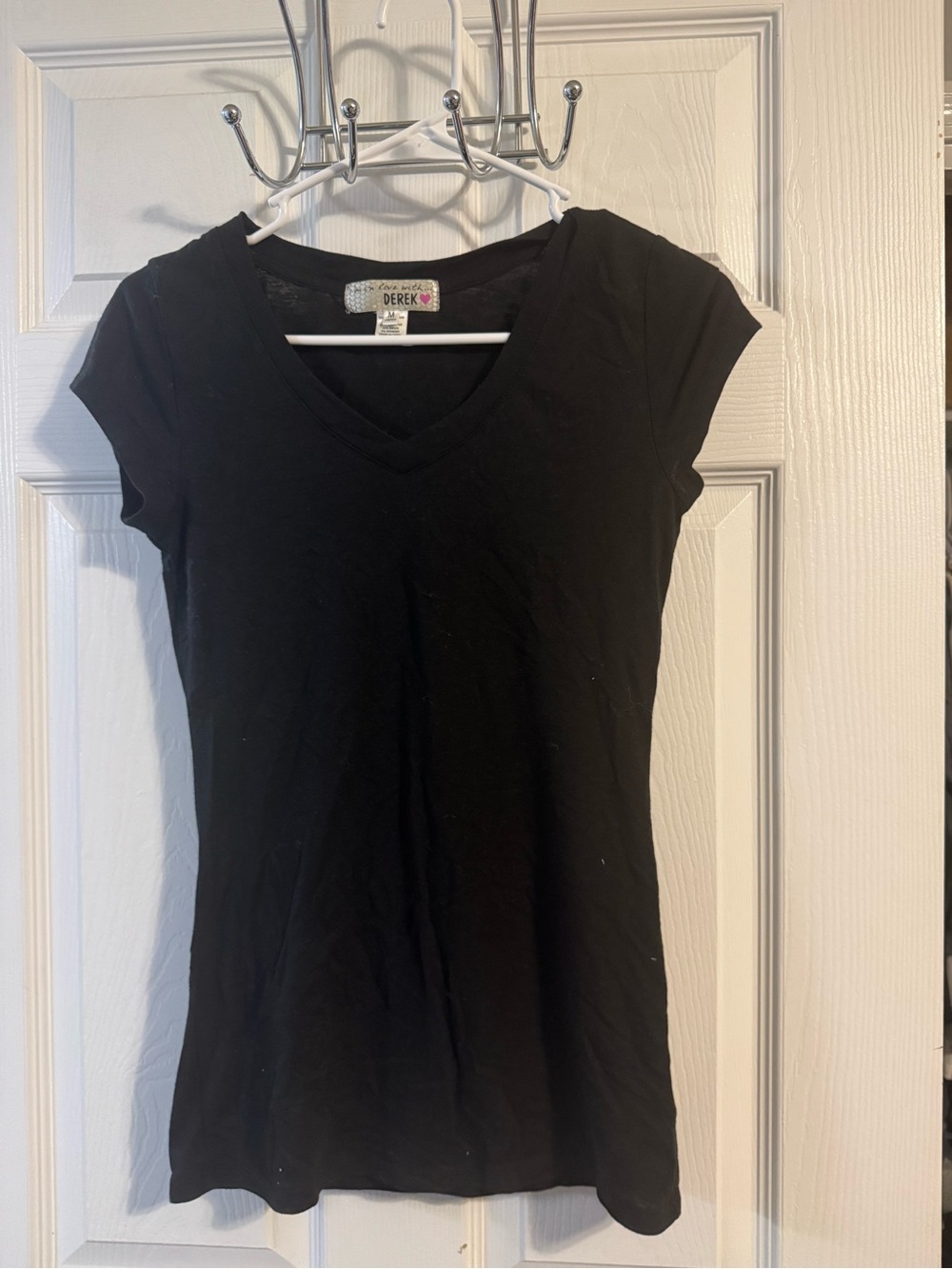 Derek Heart Black V-Neck Short Sleeve Tee